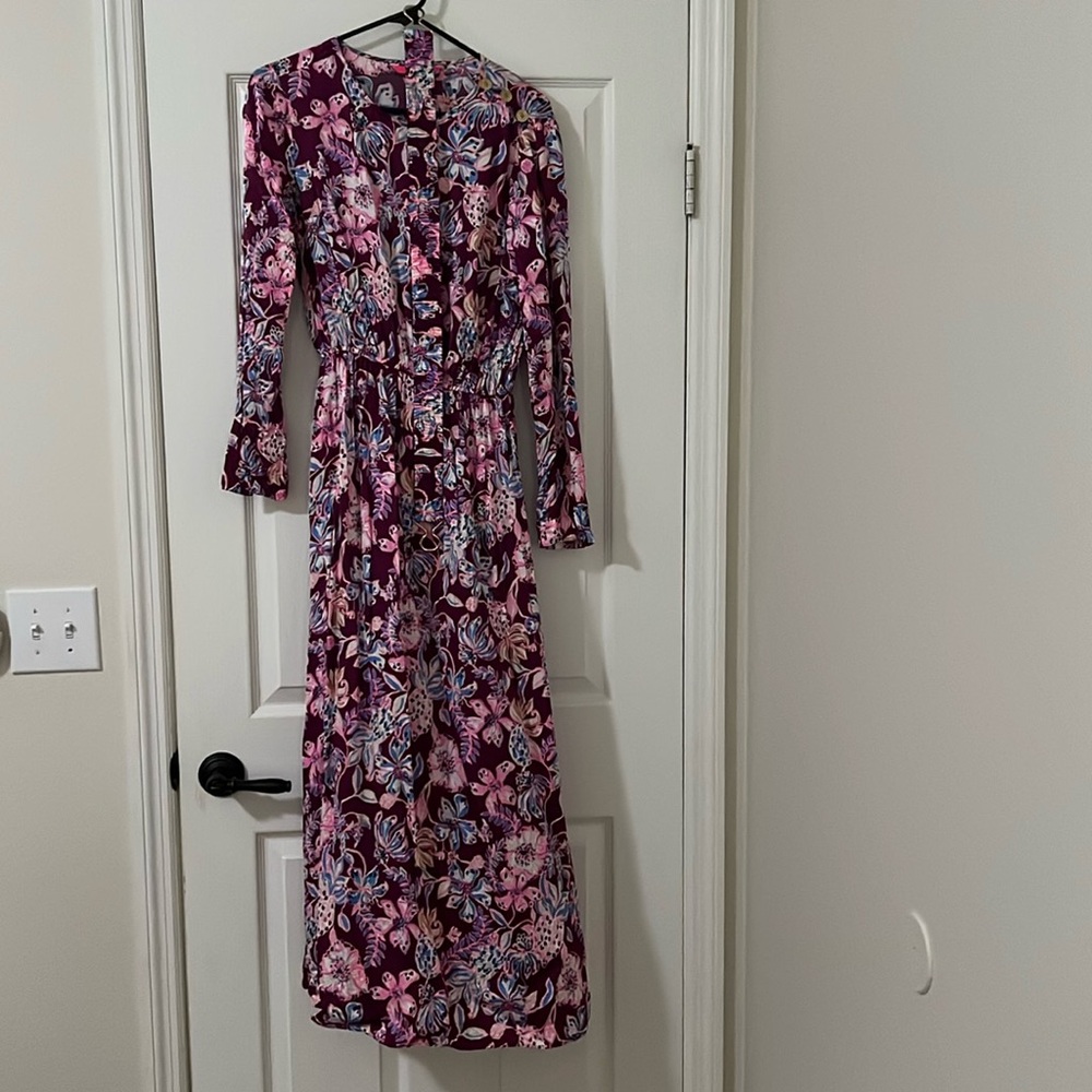 Lilly Pulitzer women’s maxi dress.